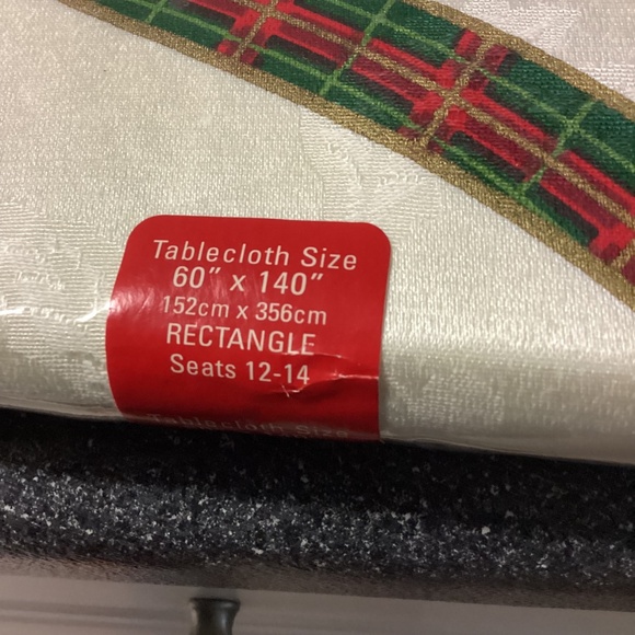 NWT Lenox Holiday Nouveau 60 x 140 Rectangle Tablecloth - Picture 4 of 6